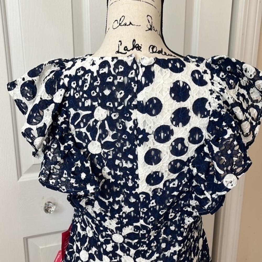 NWT Trina by Trina Turk Ruffle Sleeve Lace Dress 6​ - Picture 6 of 10